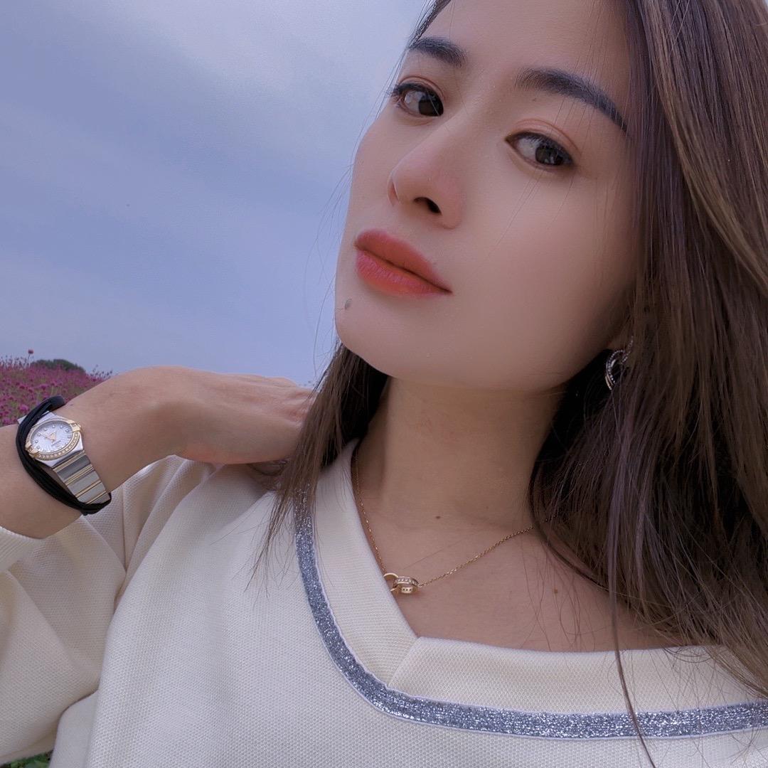 会笑的眼睛👀