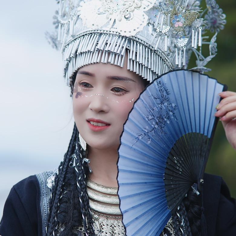 憨妮