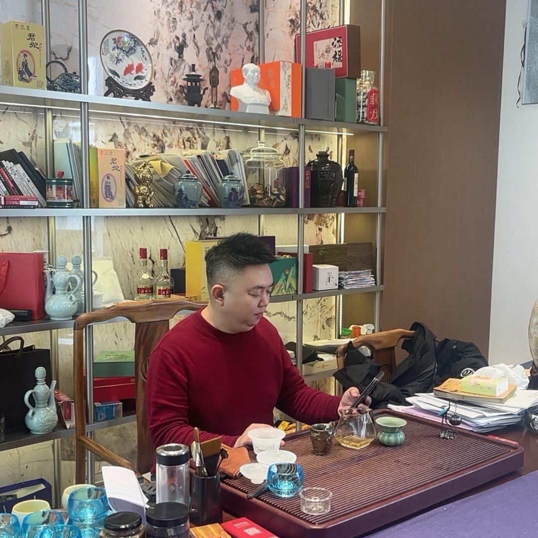 卖女装的陈老板