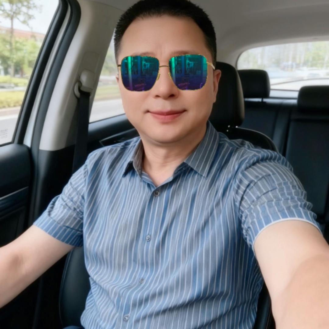 上善若水，厚德载物。