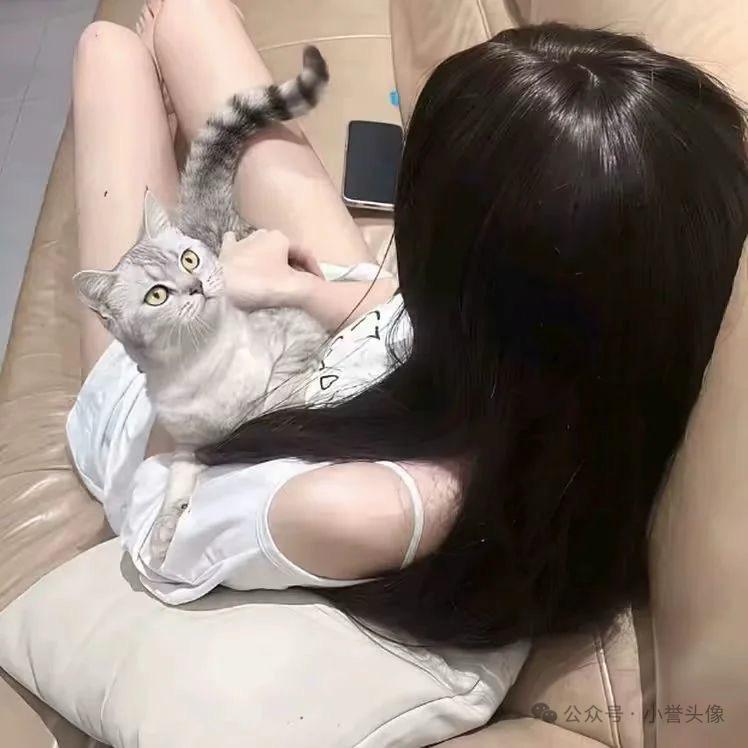 小困༚包ཻ༙(・᷄ᵌ・᷅)༼