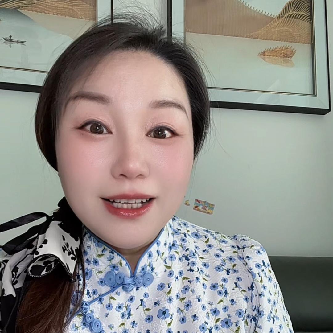 大脸悦悦