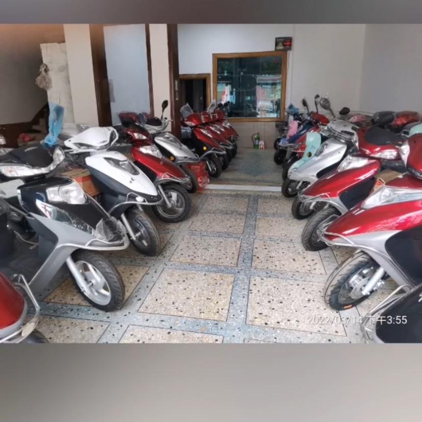 明月镇亿阳果园，五羊四轮电车