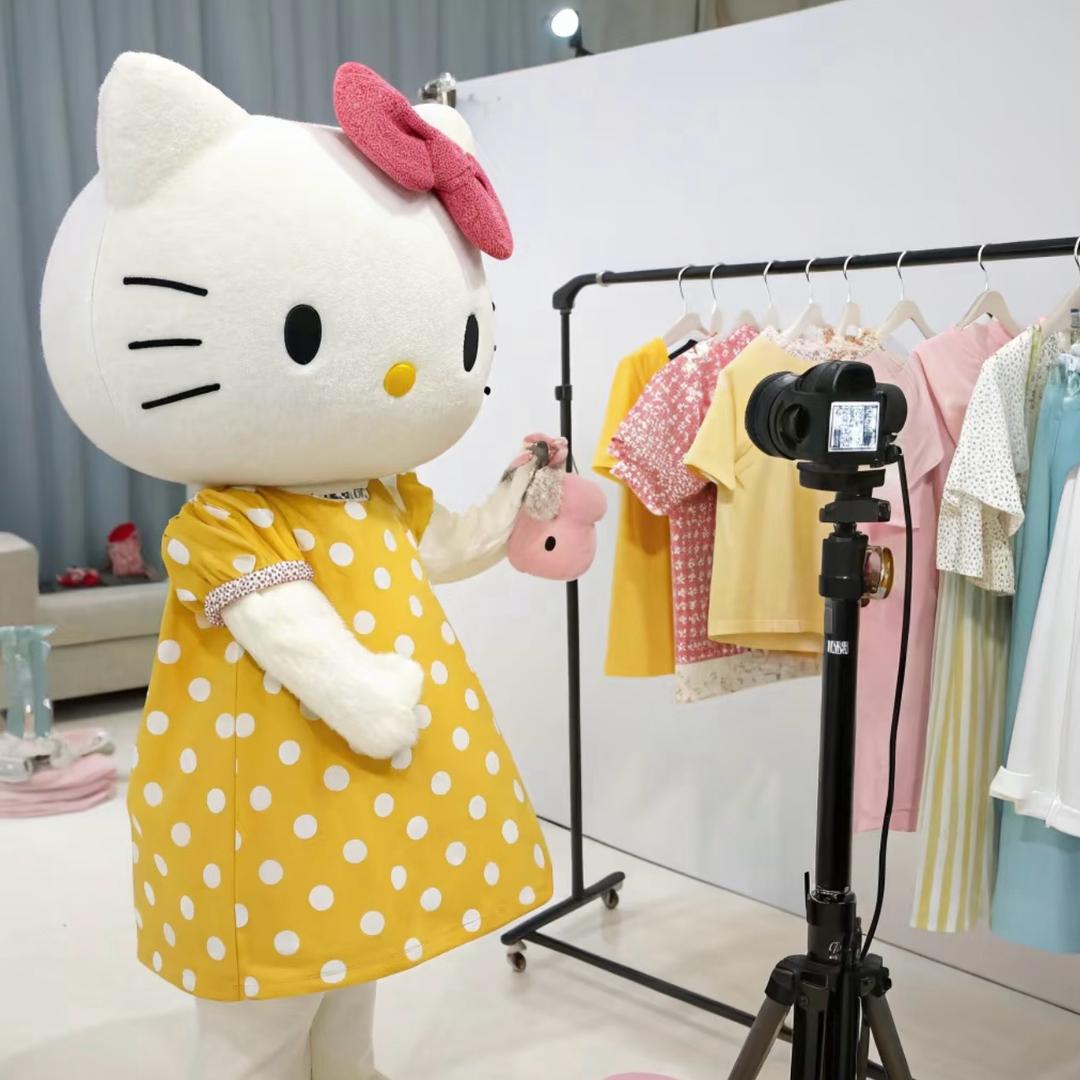 红卓轻奢女装