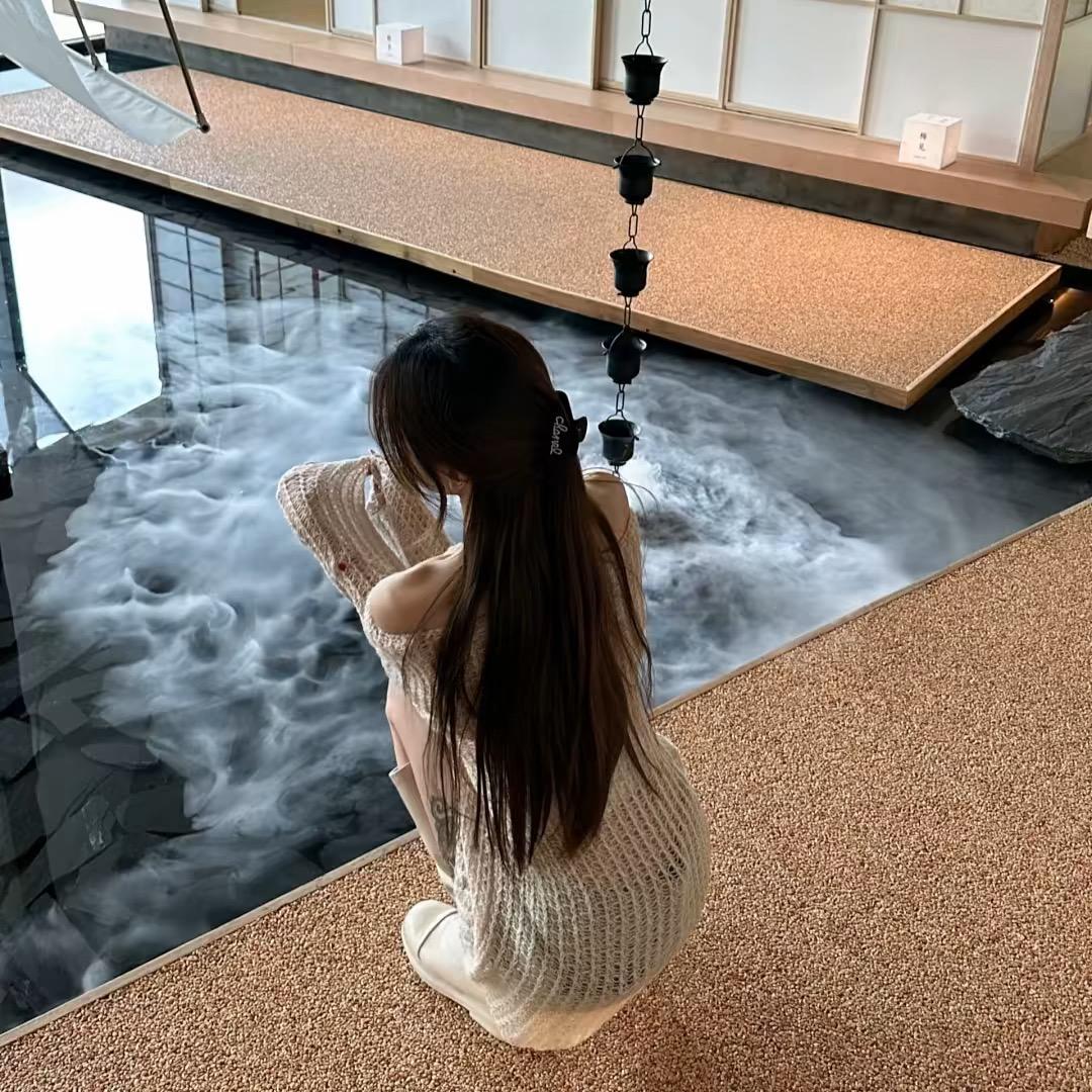片刻天真、