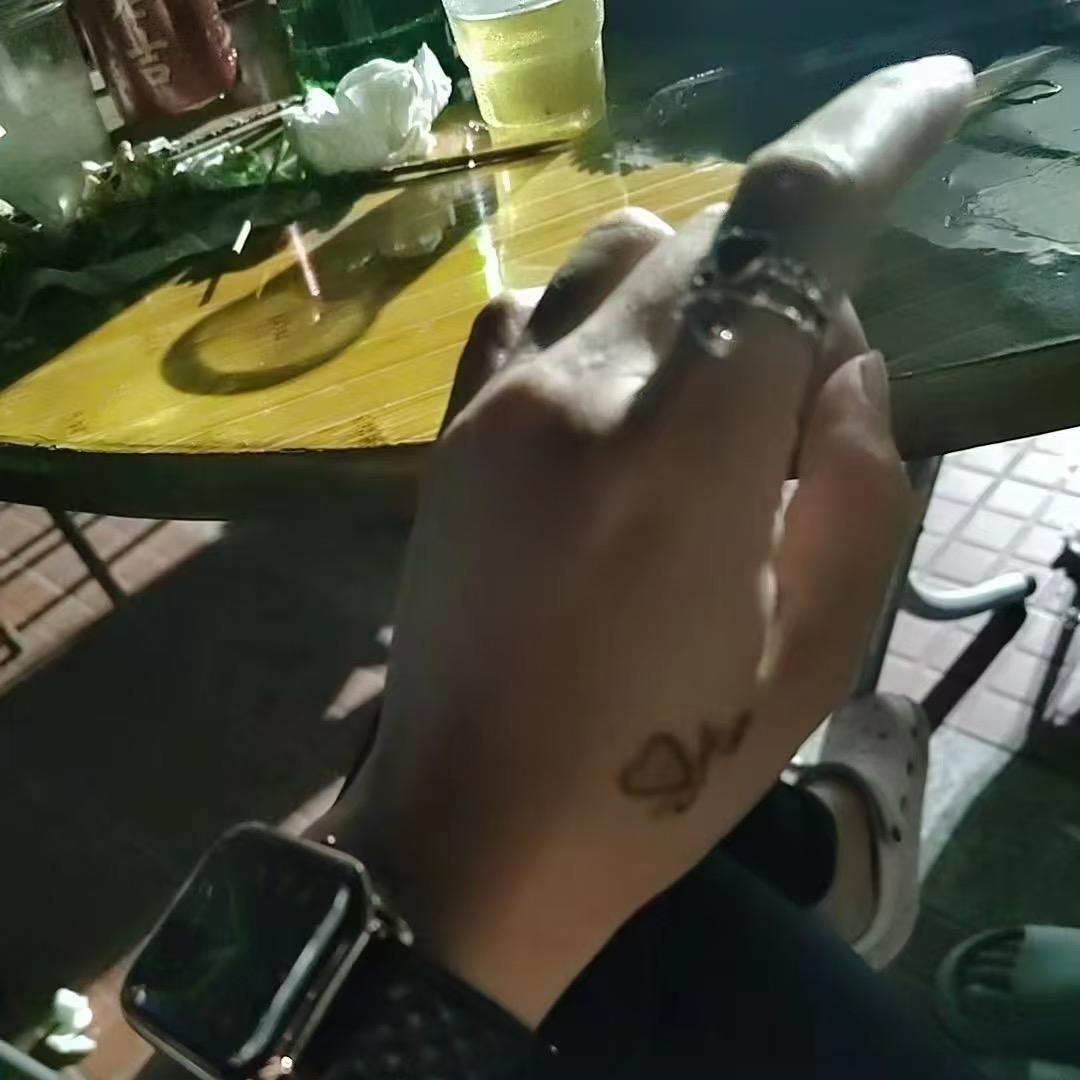 情绪拾荒者