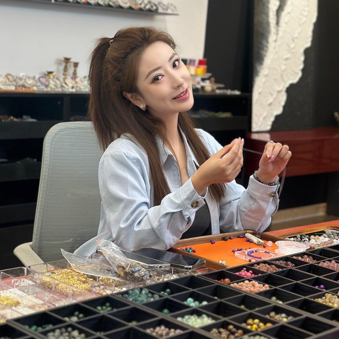 王小品品