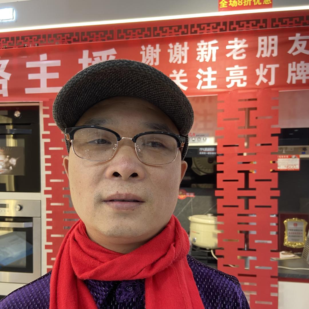 阿星唱歌🎤每晚8点10分开播