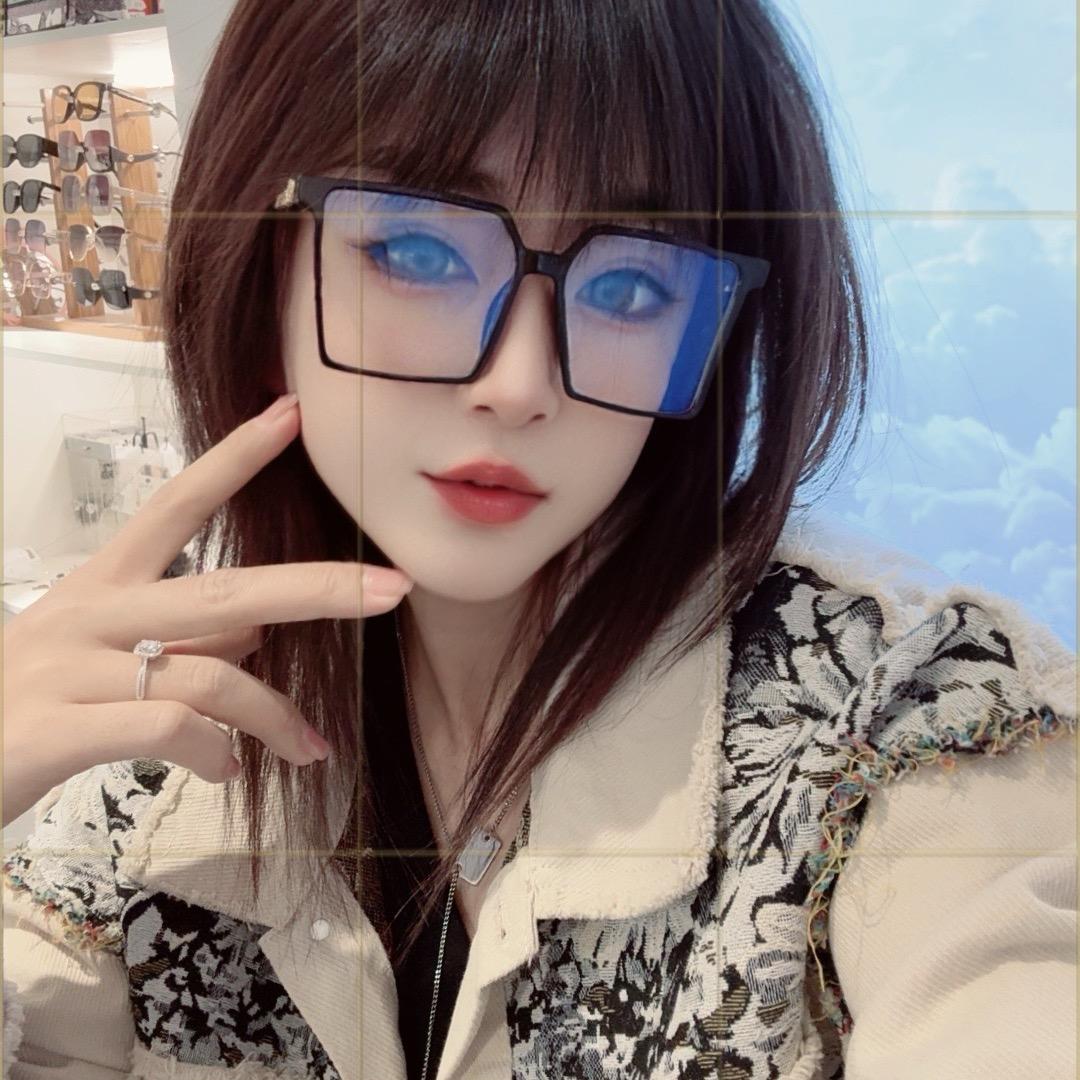 新源县卖女装的小姐姐🫧
