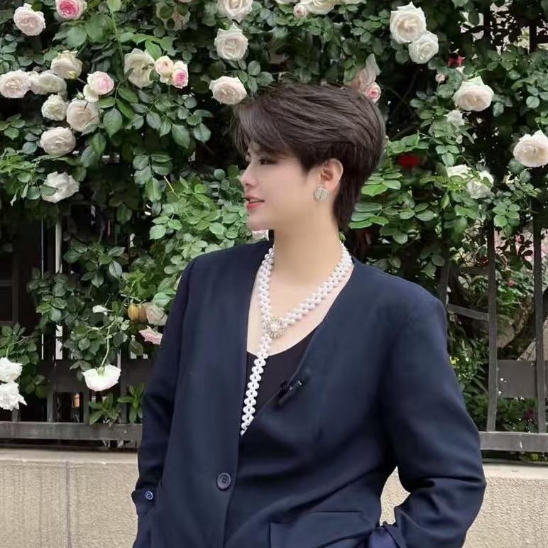 西峡儒美眉毛小王子美容院