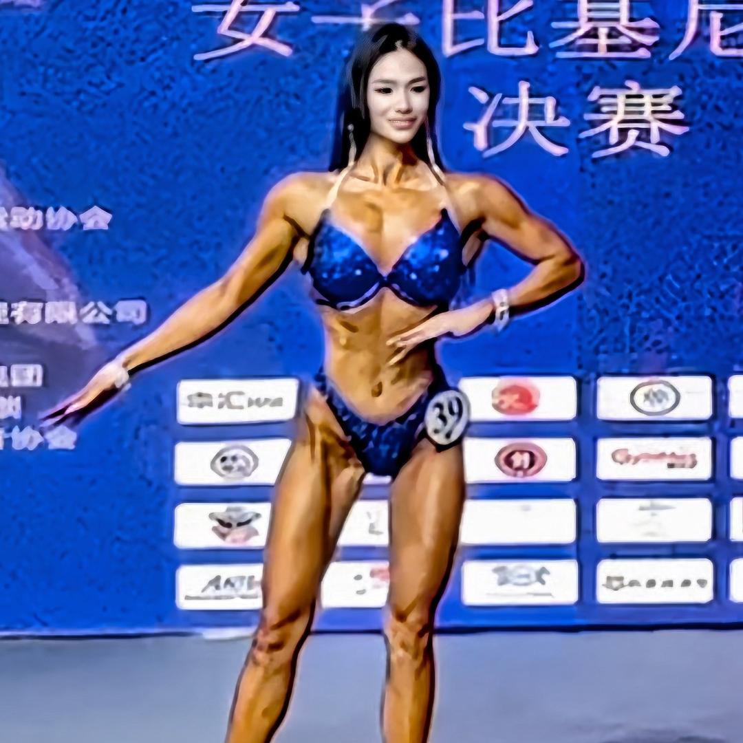 小耳朵的向日葵