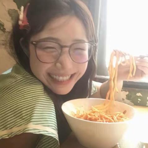 冷冰凝爱雨梦萃霜