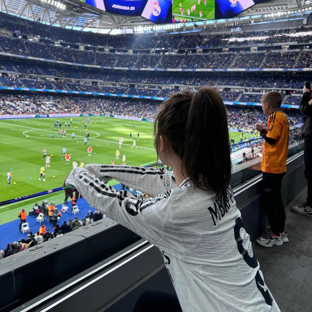 足球场边的神仙爱情