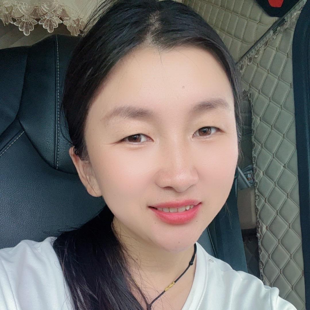 卡车 艳红