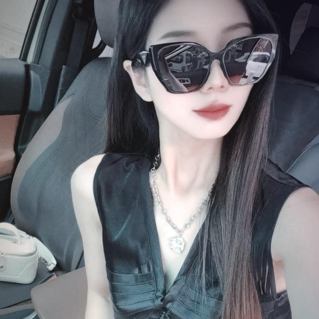 ℳℒℴѵℯ·胡ོꦿృ༊⁵²⁰