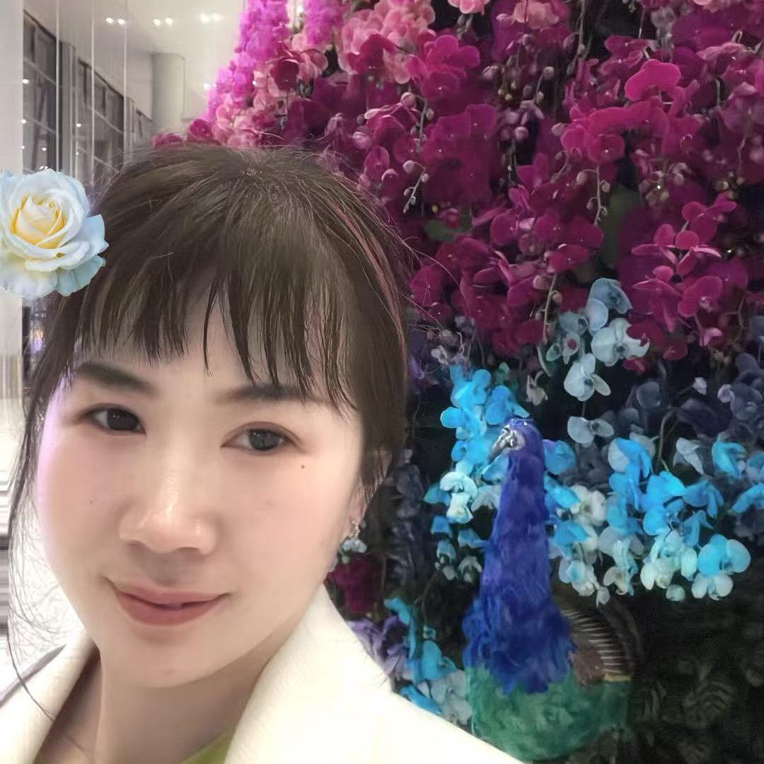 欢乐时代服装商行官方号