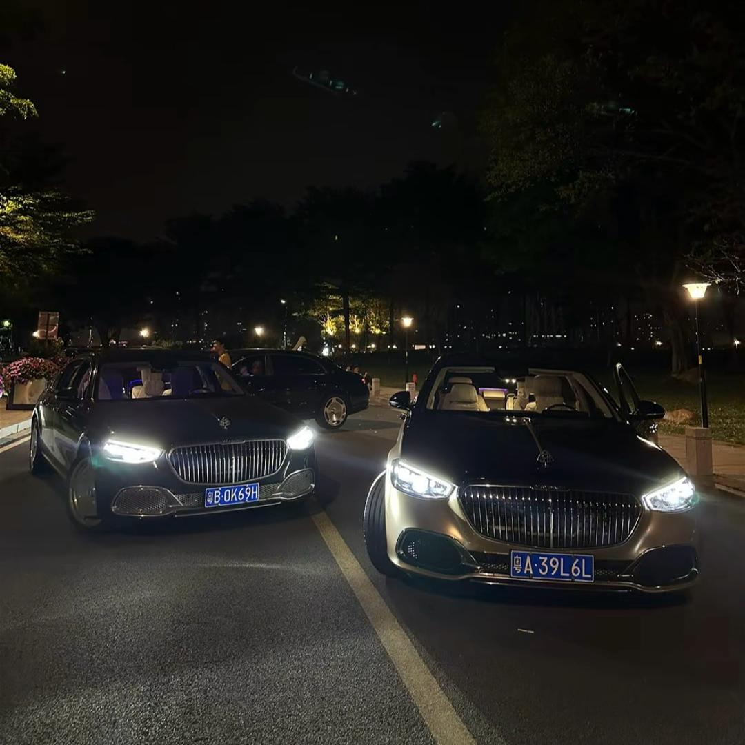 小 兵.