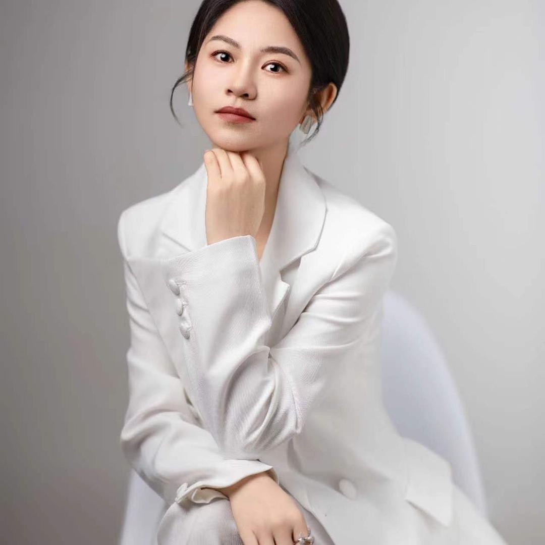 我是蜗居小颖（泥巴公社）