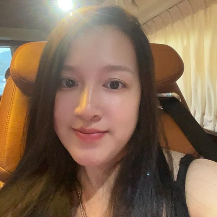 文昌优驰二手车店老板娘呀