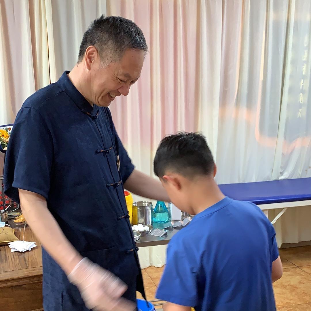 杨梅华爷爷