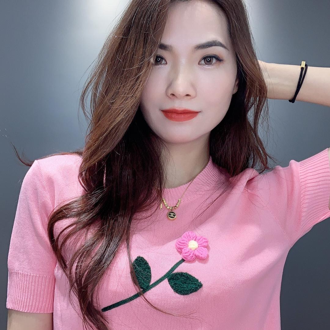 小红女装