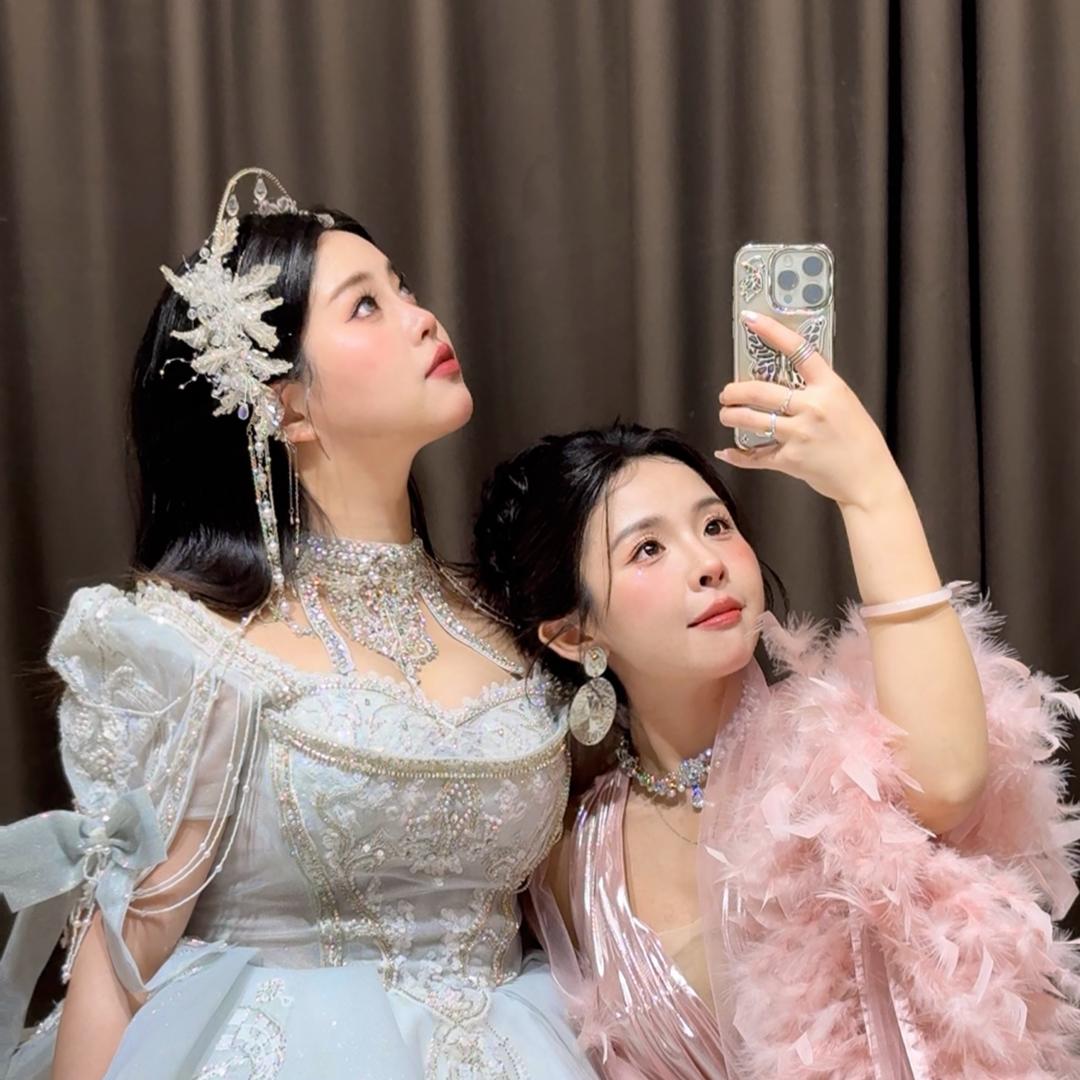 成都酒旅神兽阿飒Elsa