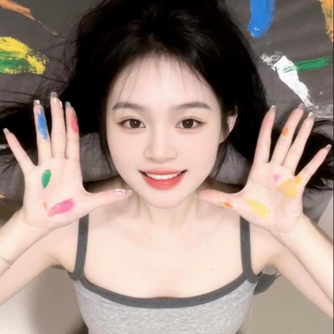 Lෆiiೄ೨ 🍅柿柿如意²⁰²⁵