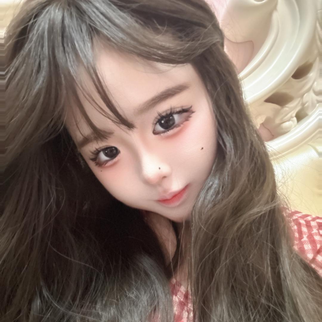 爱喝可乐的喵💗