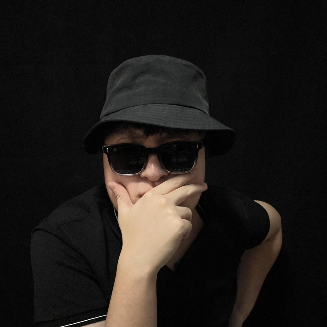 阿坤♚  ゛