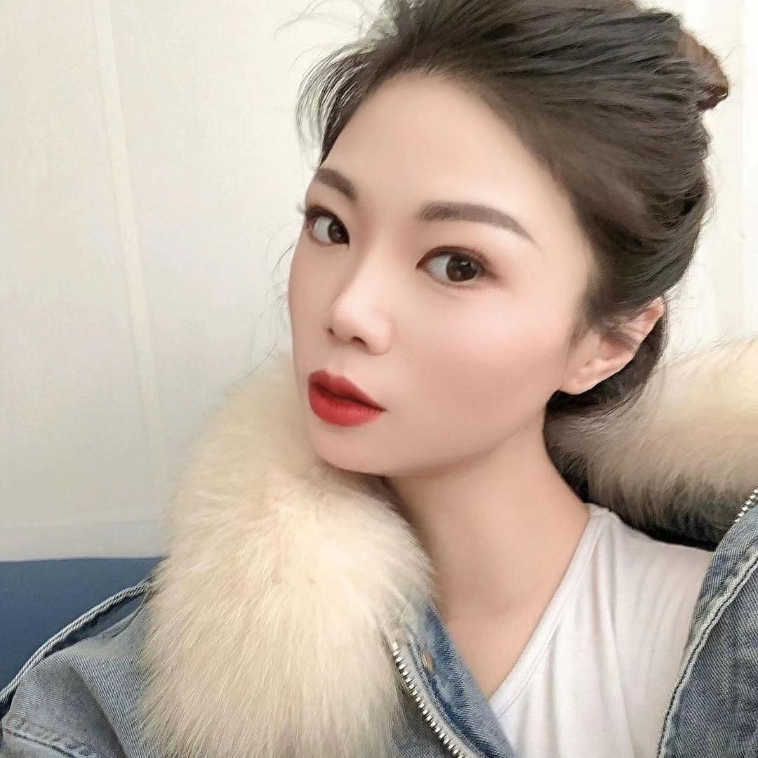 可乐女装搭配 百万