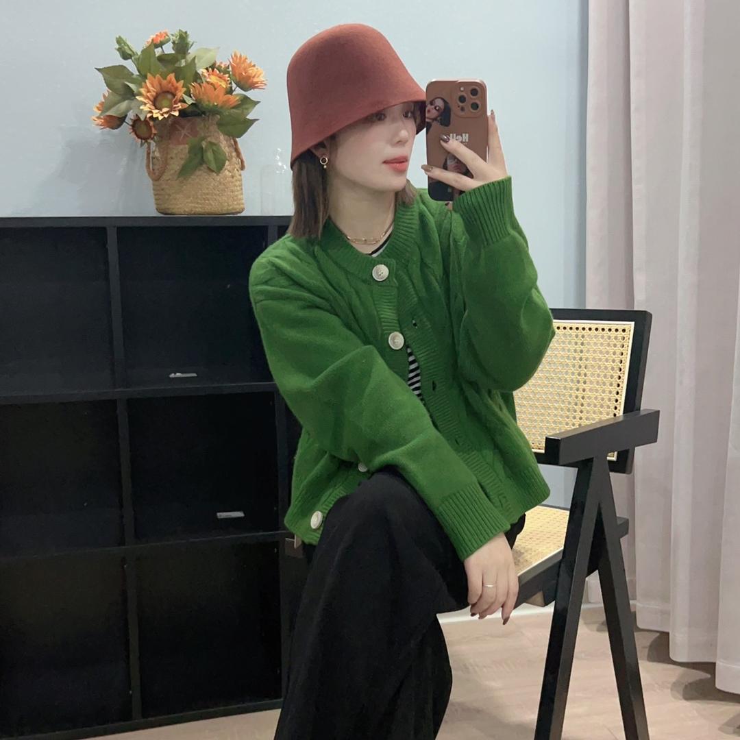 界首市西城衣库服装店