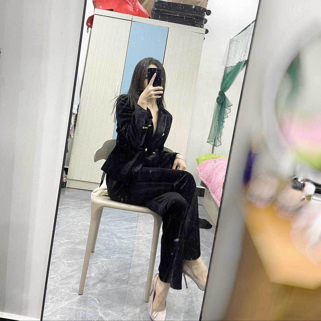 @李佳.