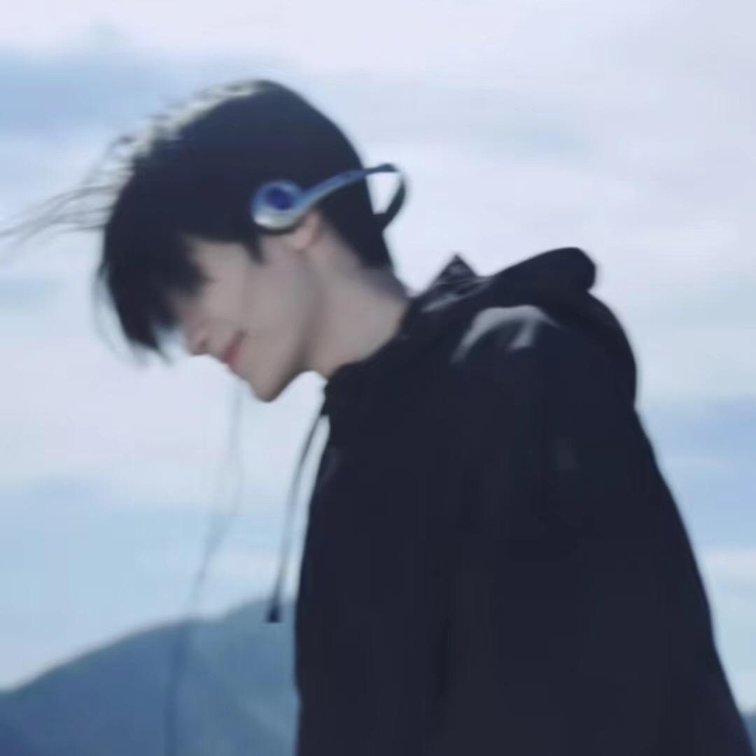 与海看日落。