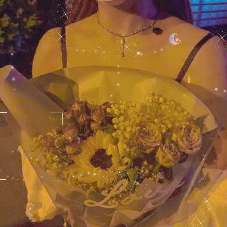 捧一束野菊🌼