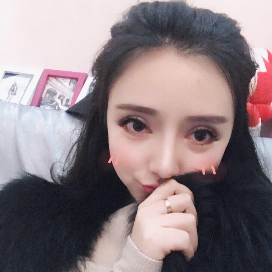 真真服饰（每天直播会在真真小个子精品服饰