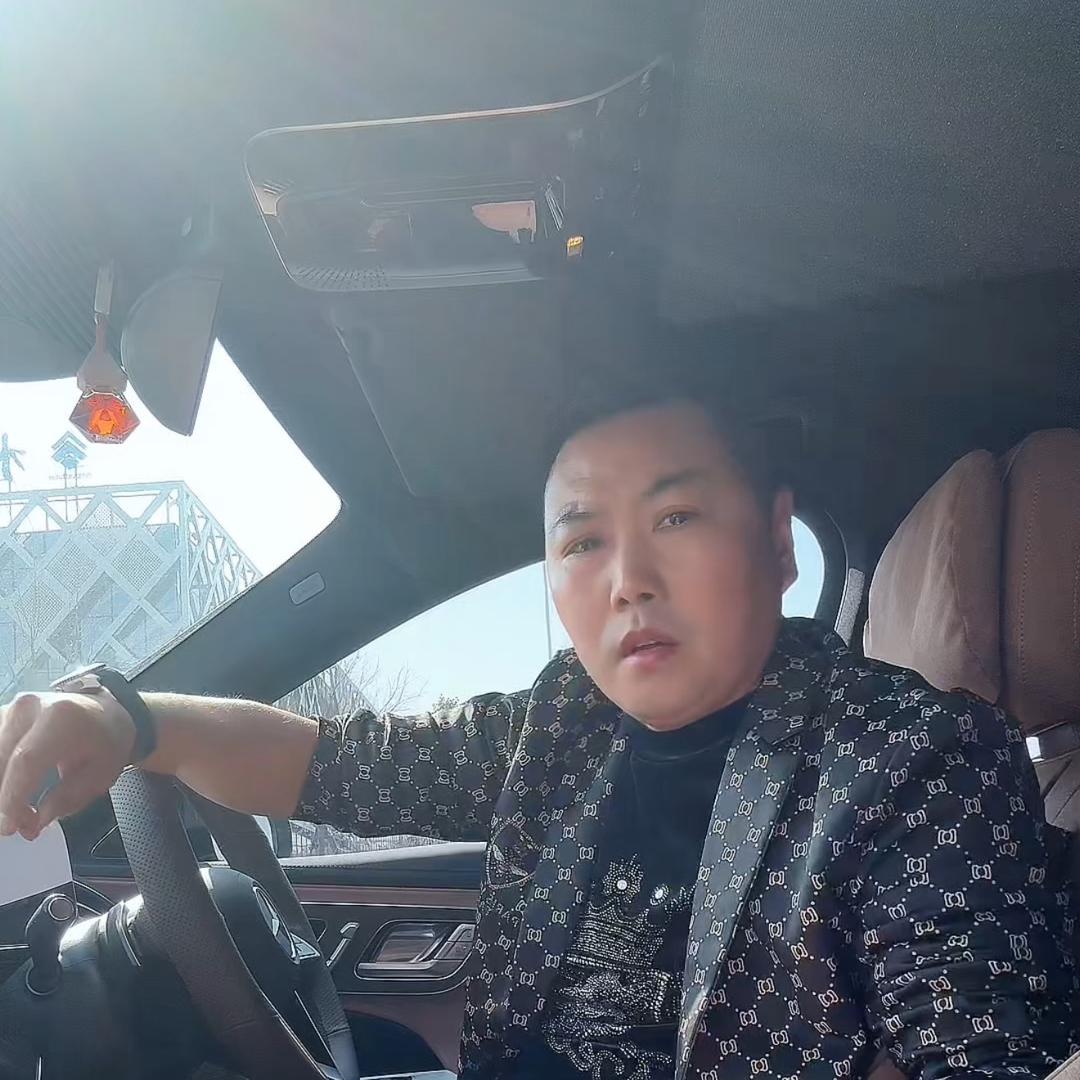 开心大叔😄