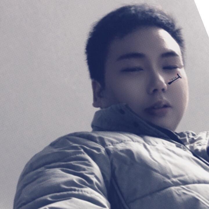 只会打游戏的老赵