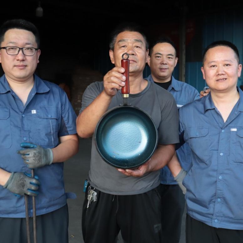 章丘铁鲁班铁锅铁老憨铁锅