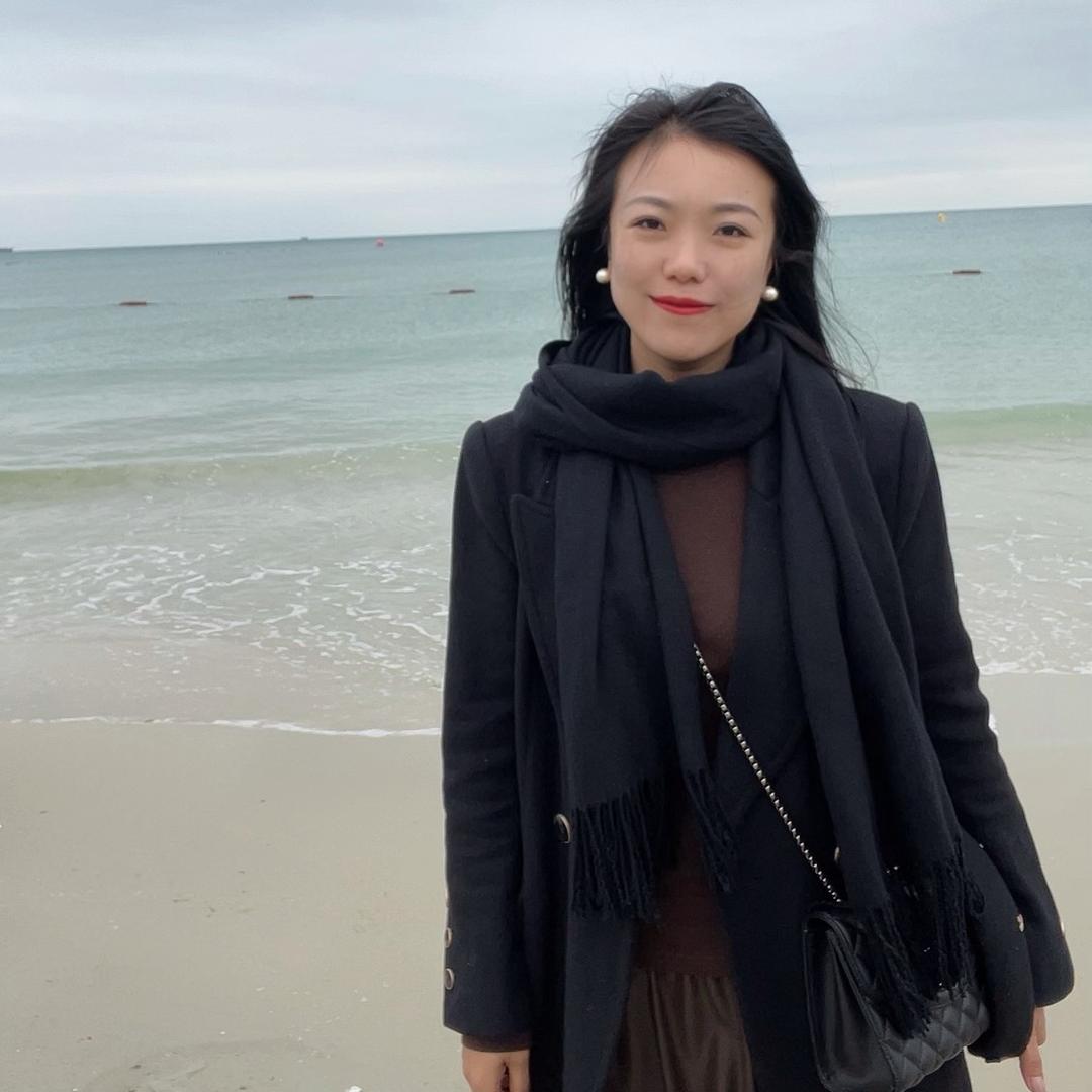 汤丽娜