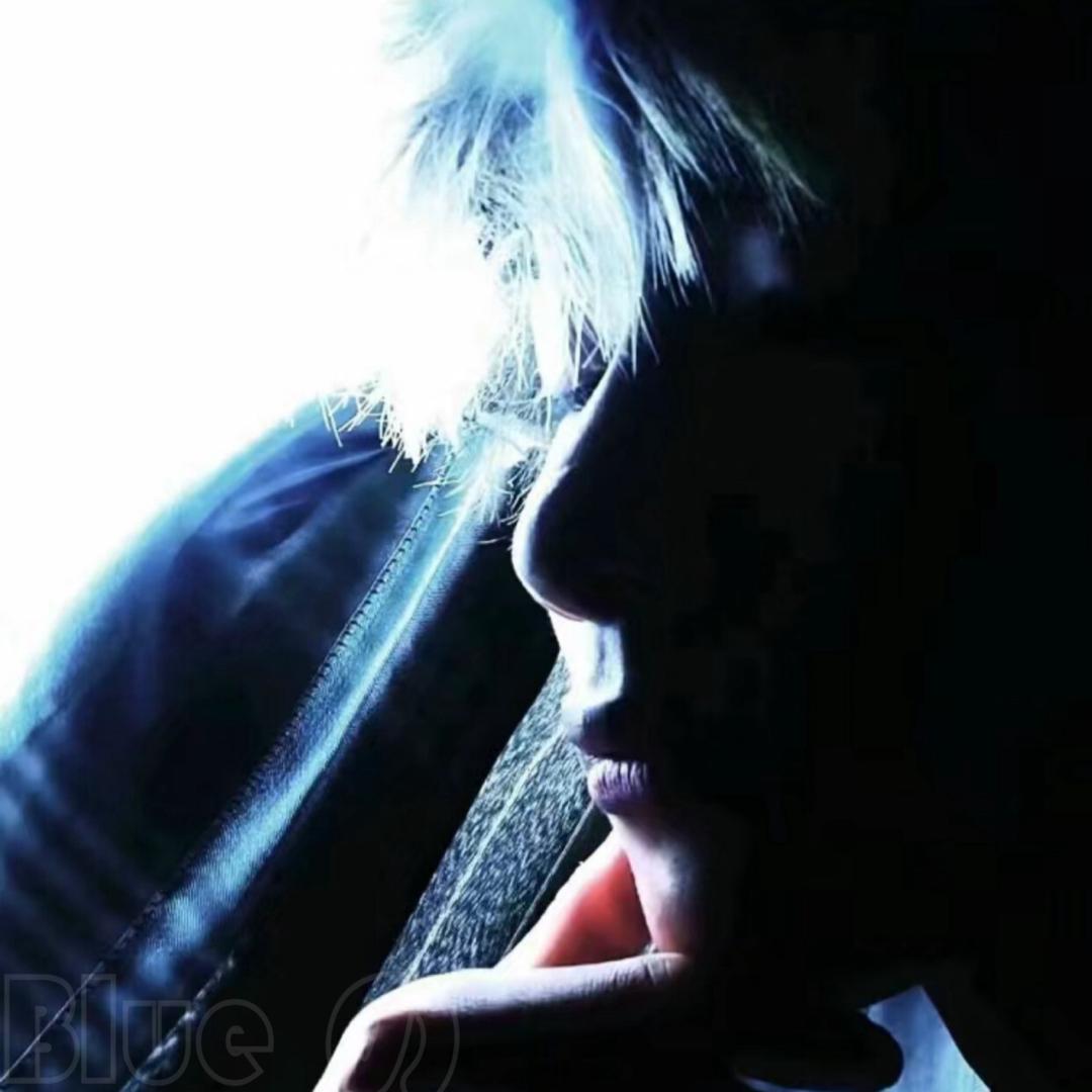 Blueの