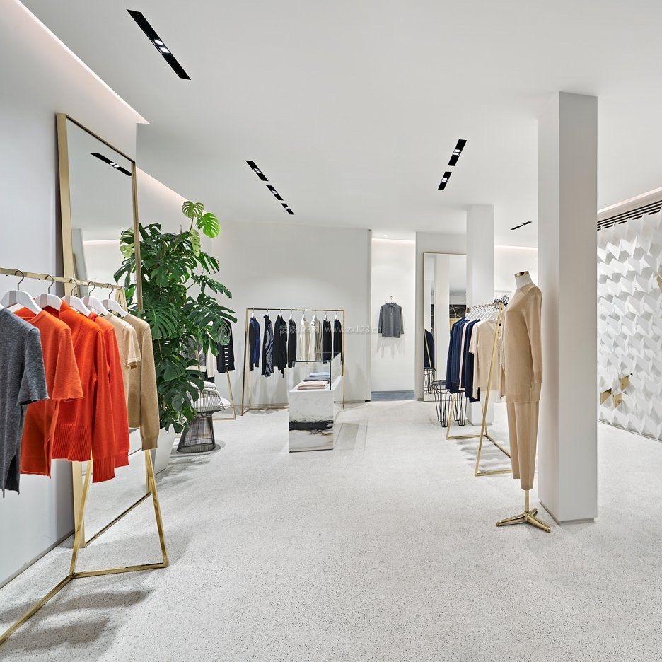 小哥俩服饰二店