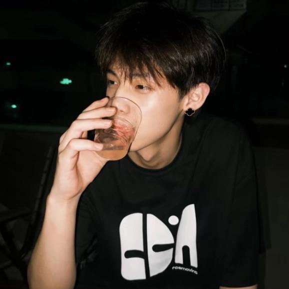 闯的