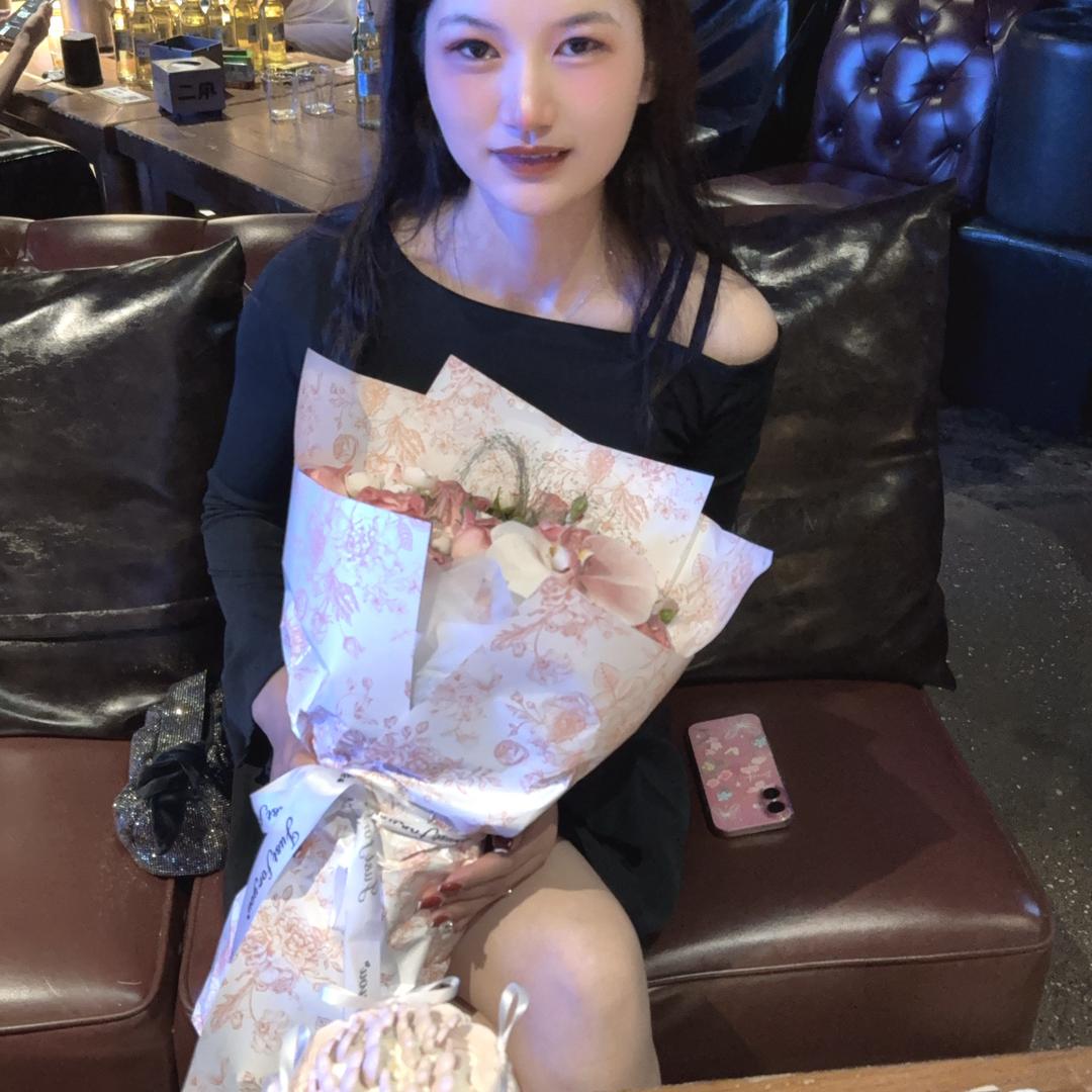 卖红花的小程❤️