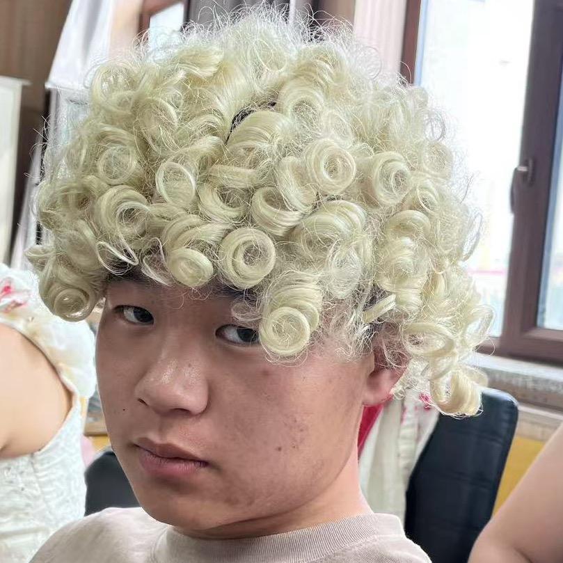 魏佳良是个高冷男🫡