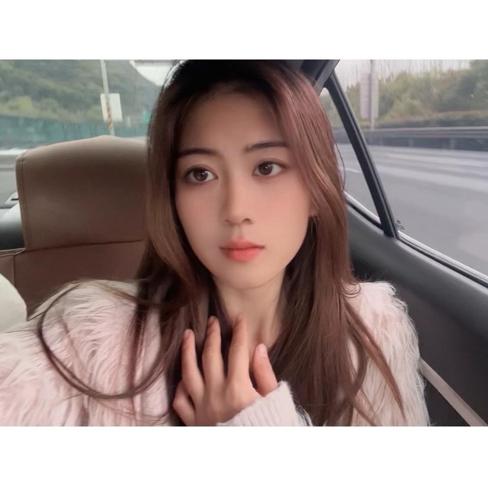 丽丽、