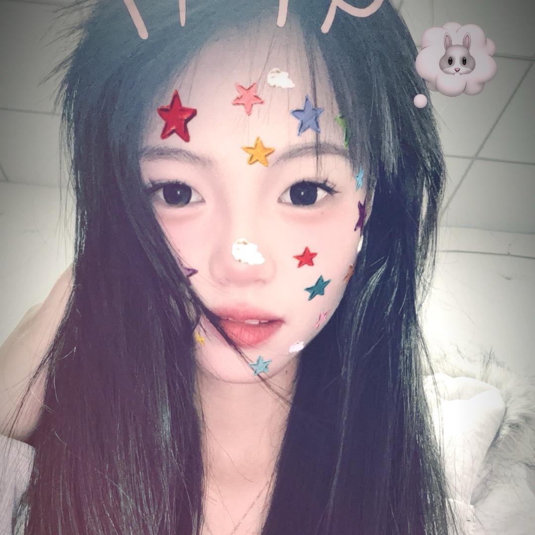 只会比耶✌️