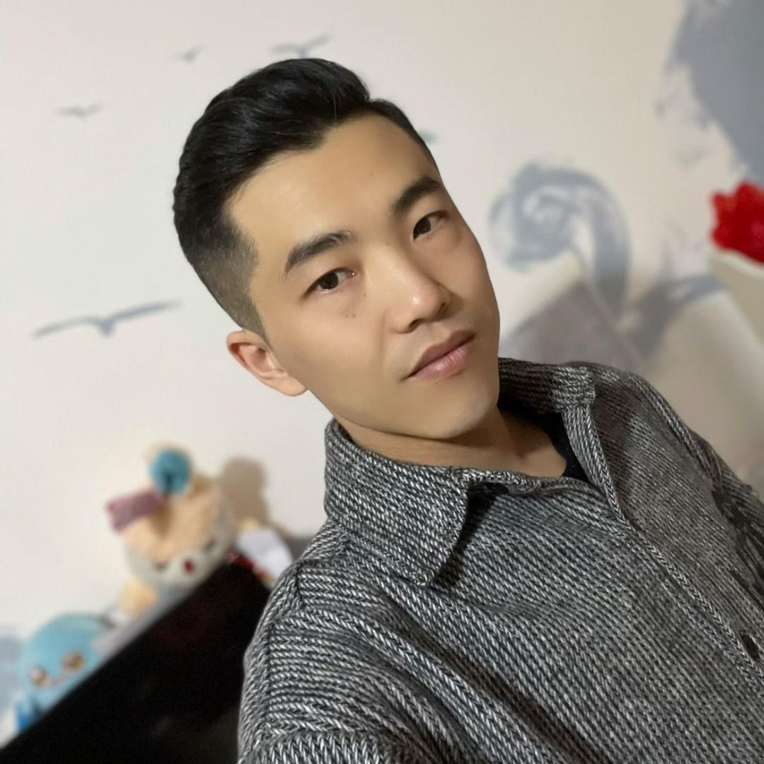 新疆小哥环疆游