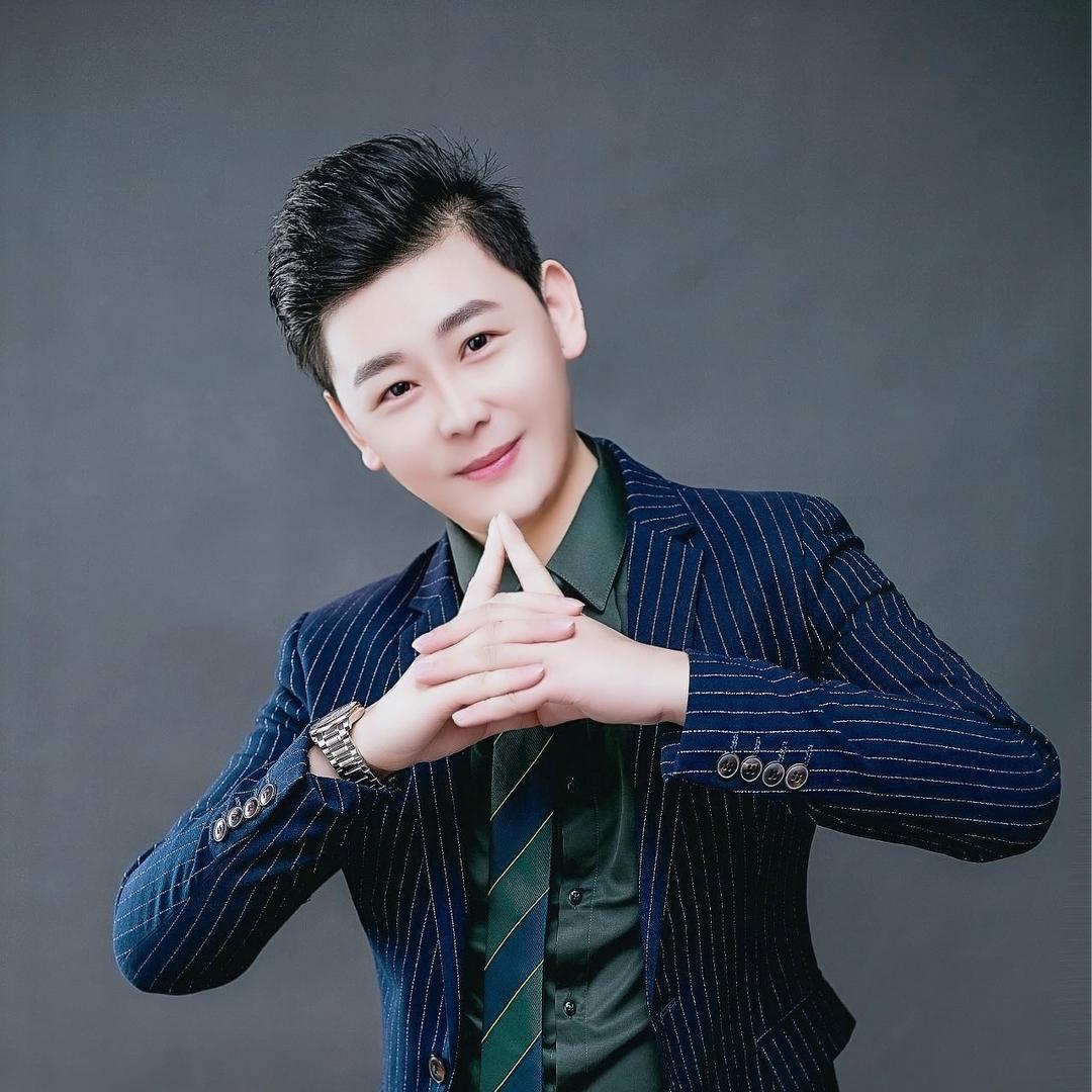 宏黎
