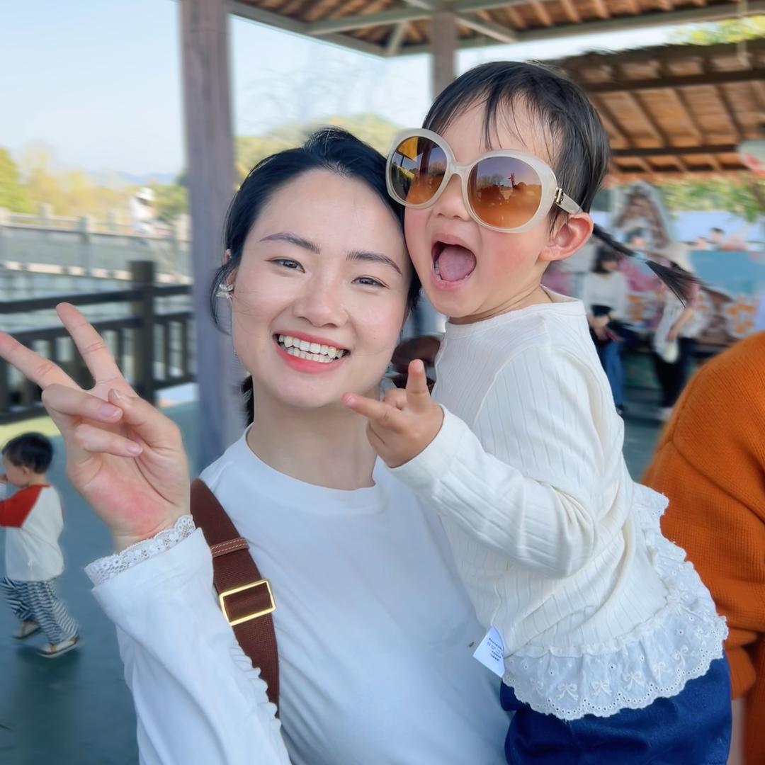 李想有限女装小号