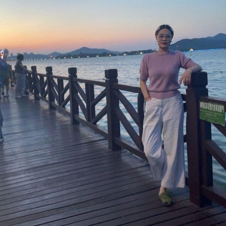 邢楼时尚芭莎💇‍♀️托尼  zhang